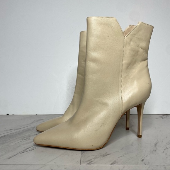 Schutz Betsey Eggshell Leather Pointy Toe Heeled Bootie 9 1/2 B - Picture 15 of 15
